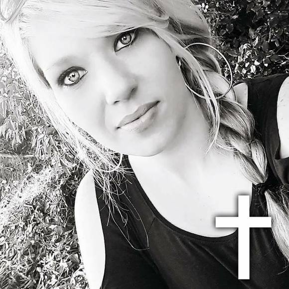 Meet your Posher, Bridget - Picture 1 of 1